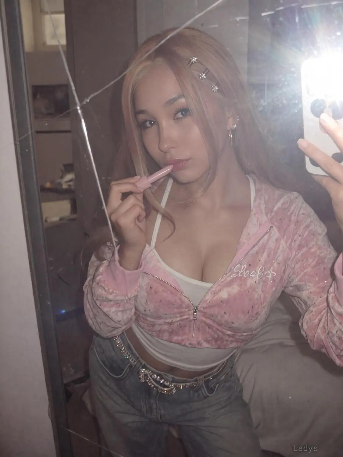 Karina Lil, 29 years beautiful nude Sao Paulo escorts girl, height 159 sm, Weight 51 kg