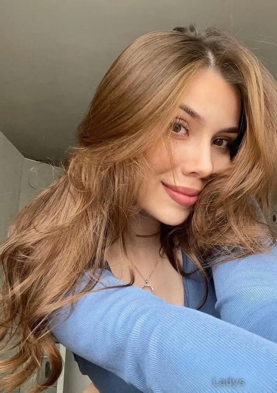 Alaia, 22 years beautiful nude Seattle escorts girl, height 167 sm, Weight 56 kg