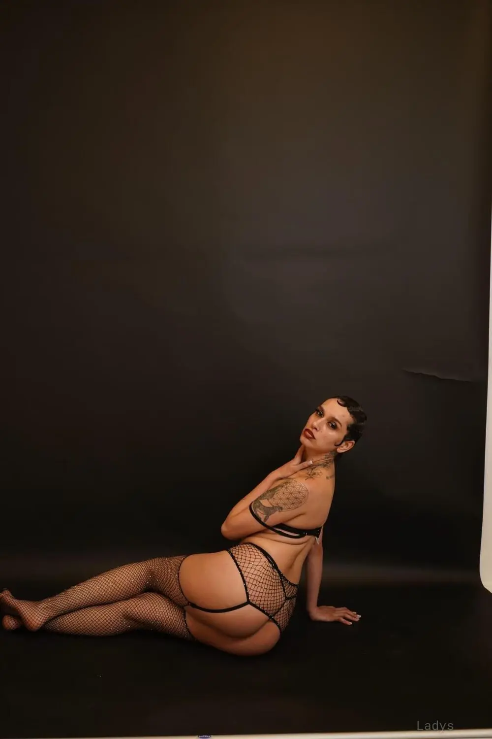 Jasmine, 20 years beautiful nude Seattle escorts girl, height 164 sm, Weight 58 kg
