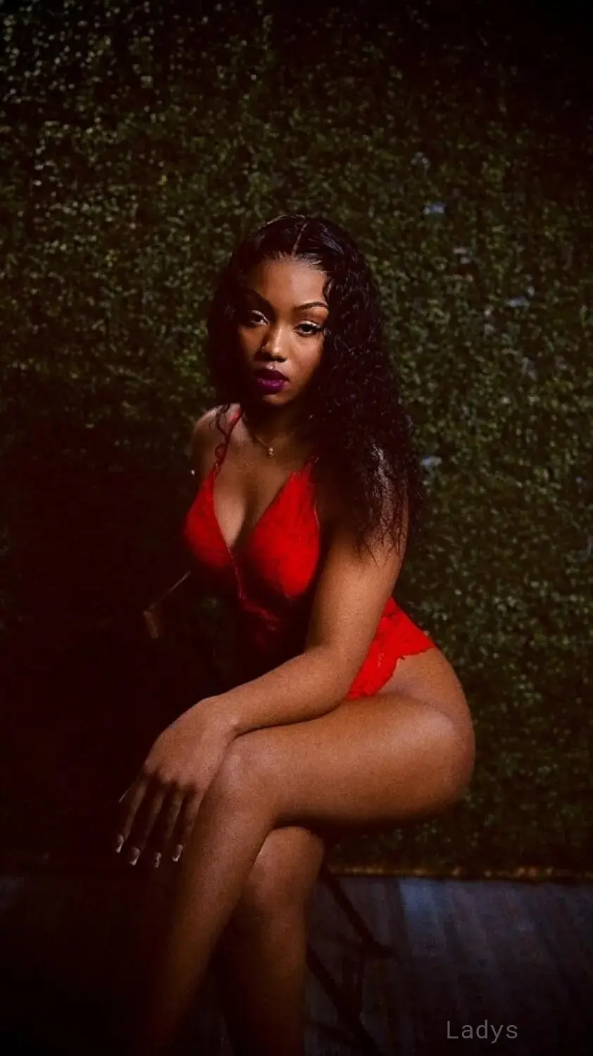 KAHLIYAH LUVV, 22 years beautiful nude Seattle escorts girl, height 167 sm, Weight 64 kg