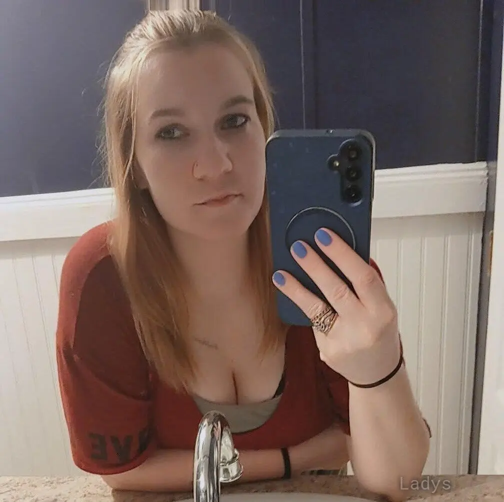 Mary, 24 years beautiful nude Seattle escorts girl, height 142 sm, Weight 70 kg