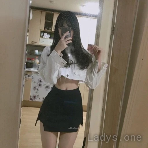 Independent Sumin, 23 years old Seoul escort girl with big tits, height 166 sm, Weight 50 kg