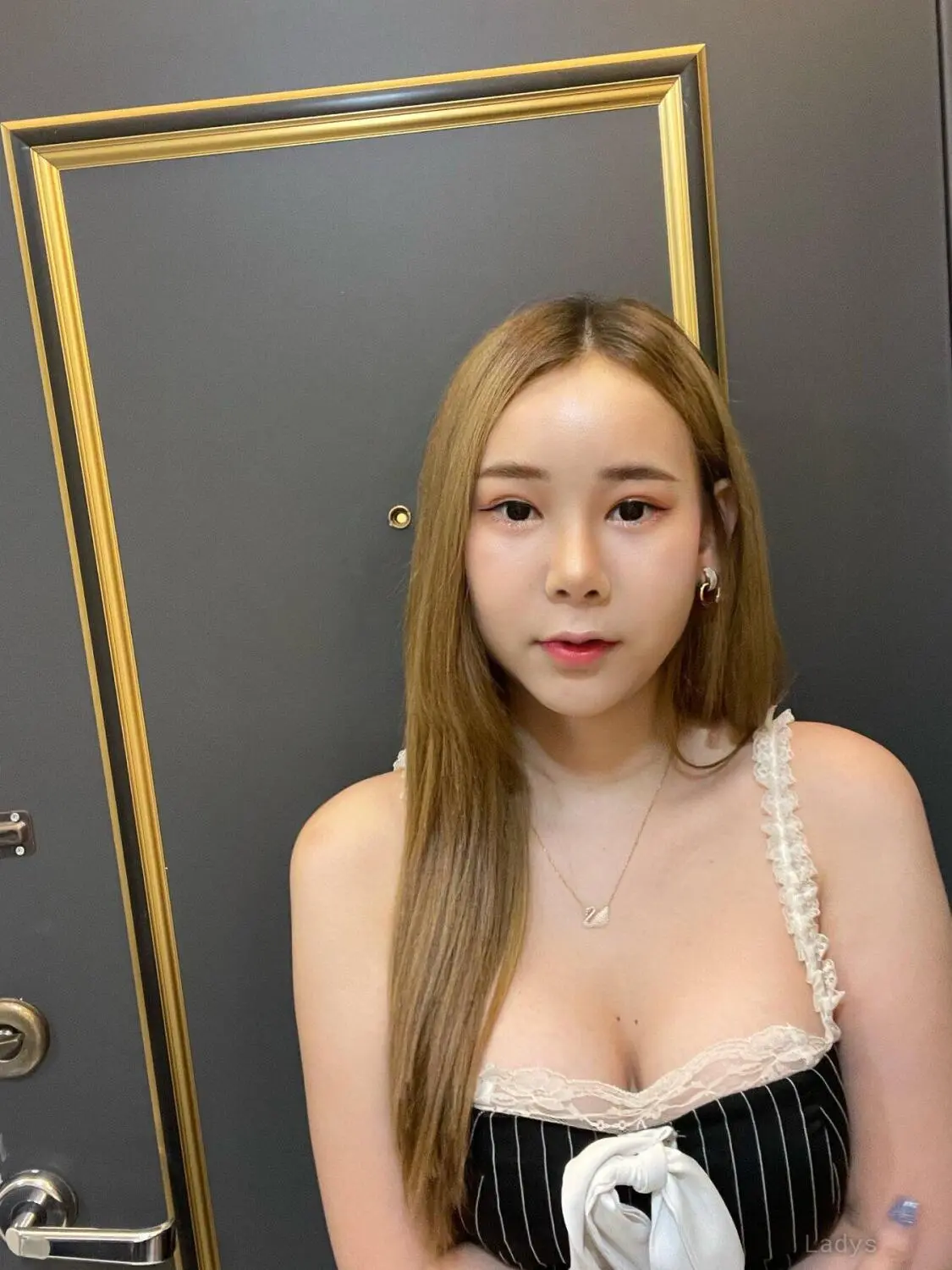 Nana, 28 years old Seoul escort girl with big tits, height 163 sm, Weight kg