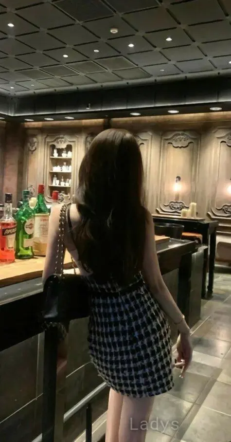 SeEun, 23 years old Seoul escort girl with big tits, height 164 sm, Weight  kg