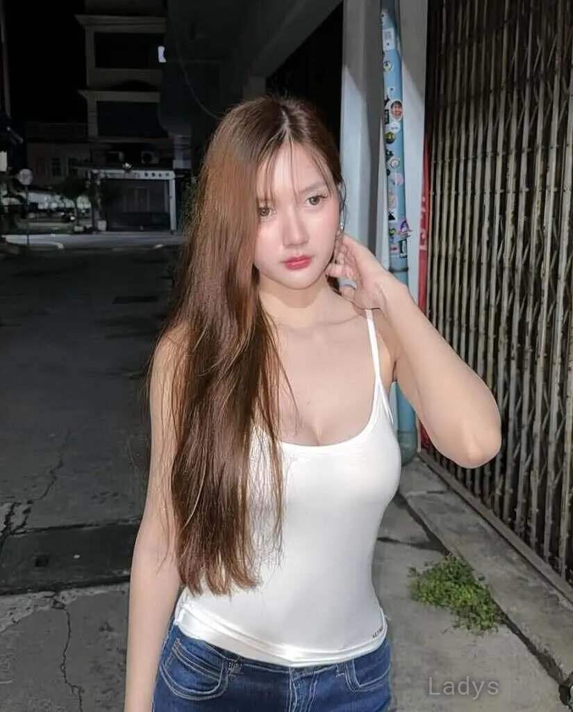 Janiy, 24 years beautiful nude Setia Alam escorts girl, height 168 sm, Weight 47 kg