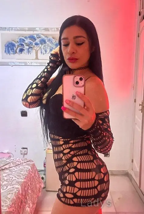 Sara, 31 years beautiful nude Seville escorts girl, height 160 sm, Weight 54 kg