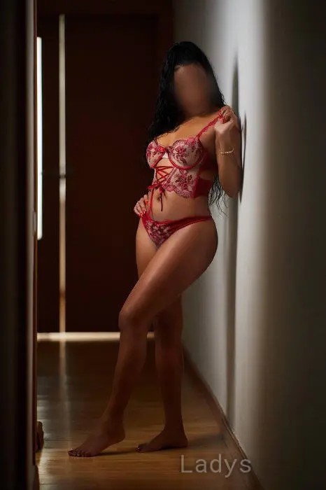 Tatiana, 28 years beautiful nude Seville escorts girl, height 165 sm, Weight 58 kg