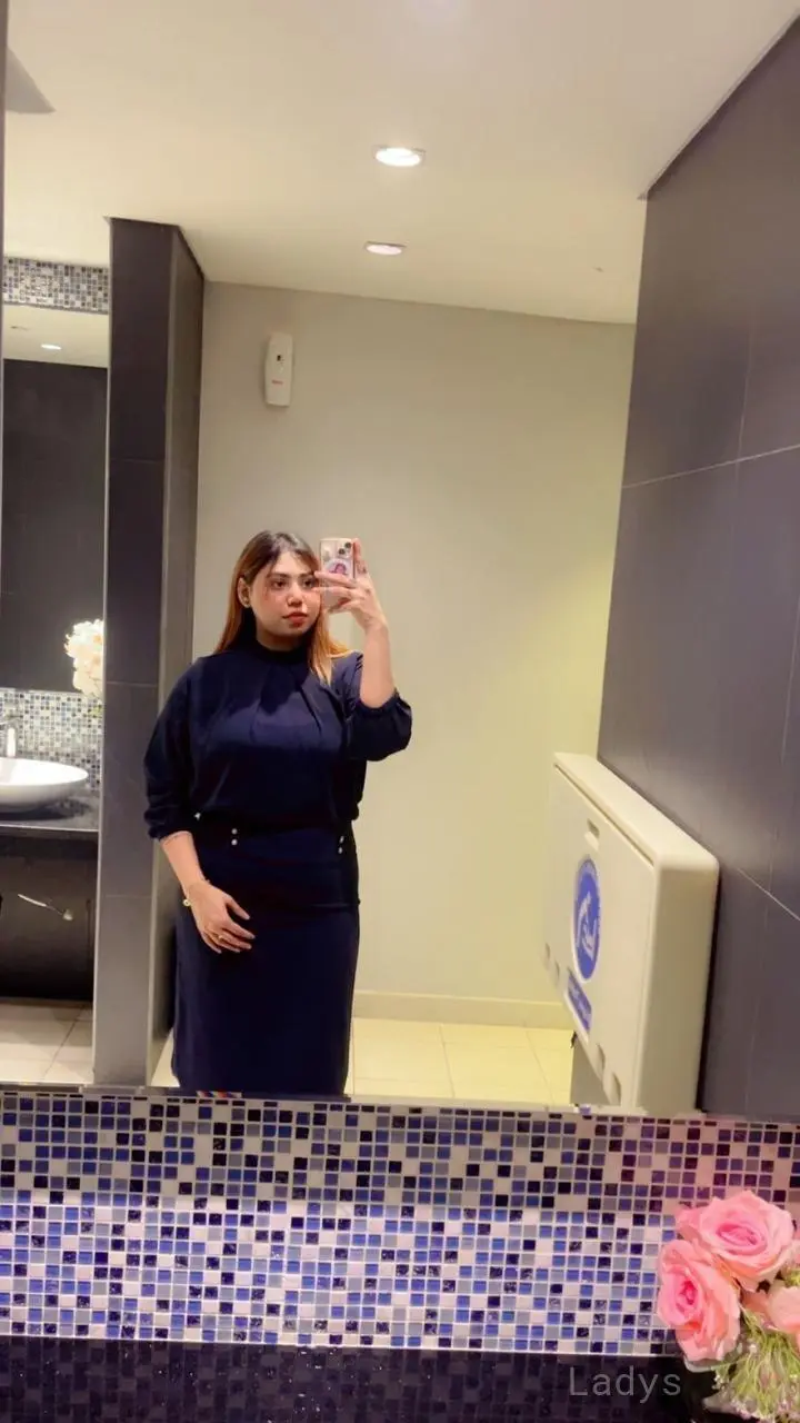 Annabel, 24 years old Sharjah escort girl with big tits, height 168 sm, Weight kg
