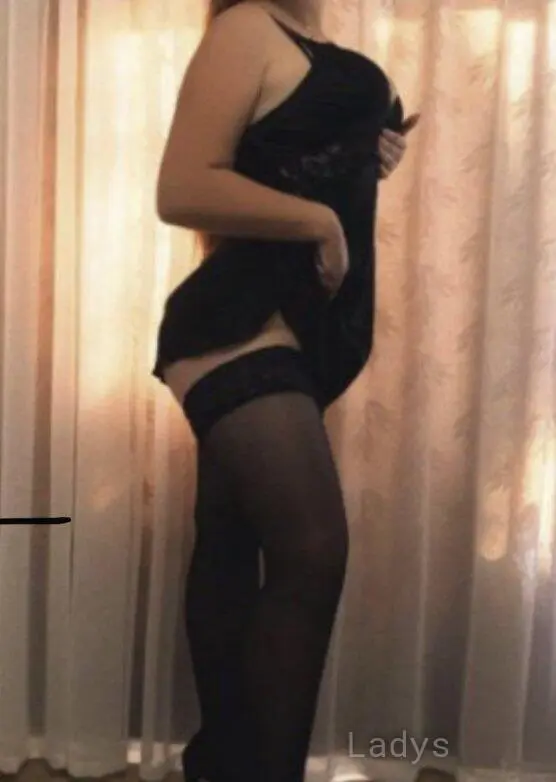 Dream, 29 years old Sharjah escort girl with big tits, height 168 sm, Weight kg