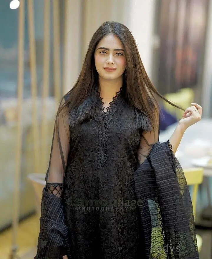 Alisha, 24 years beautiful nude Sharjah escorts girl, height 188 sm, Weight kg