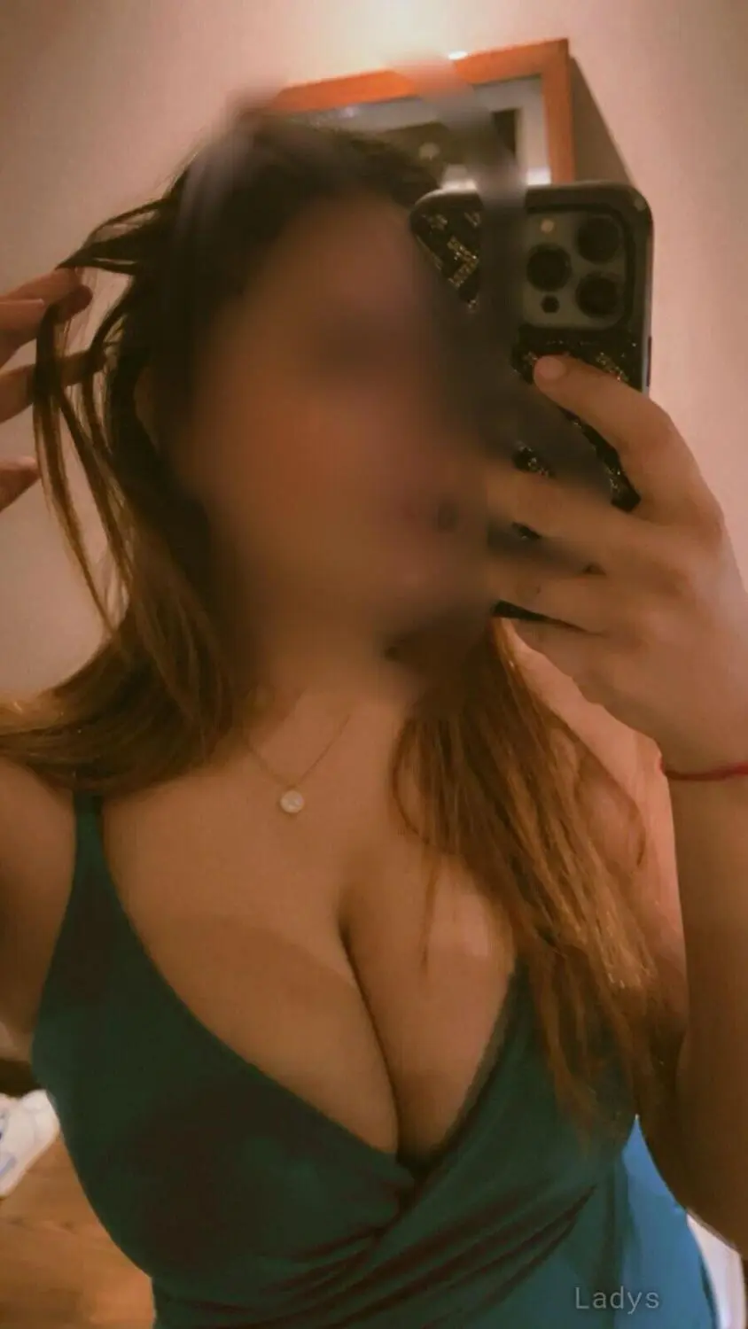 Anu, 25 years beautiful nude Sharjah escorts girl, height  sm, Weight  kg