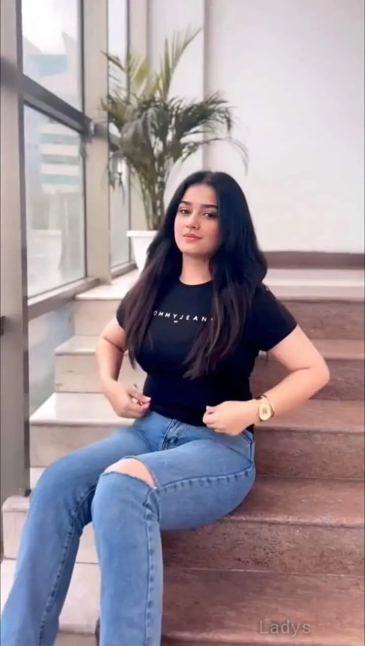 Bella, 24 years beautiful nude Sharjah escorts girl, height 163 sm, Weight  kg