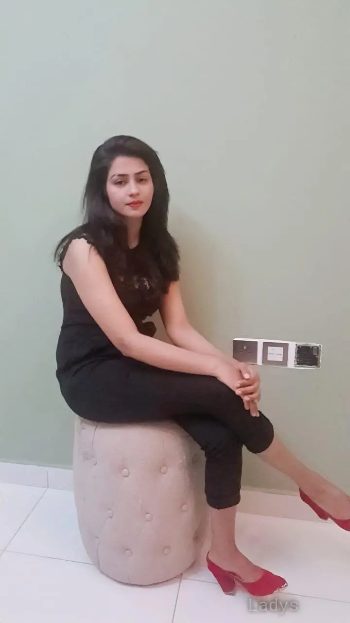 Mano, 19 years beautiful nude Sharjah escorts girl, height 166 sm, Weight  kg