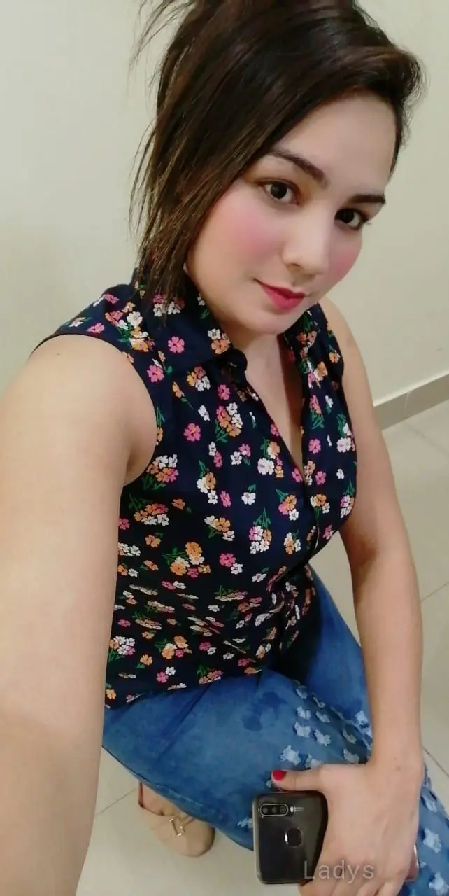 Parvi, 22 years beautiful nude Sharjah escorts girl, height 167 sm, Weight  kg
