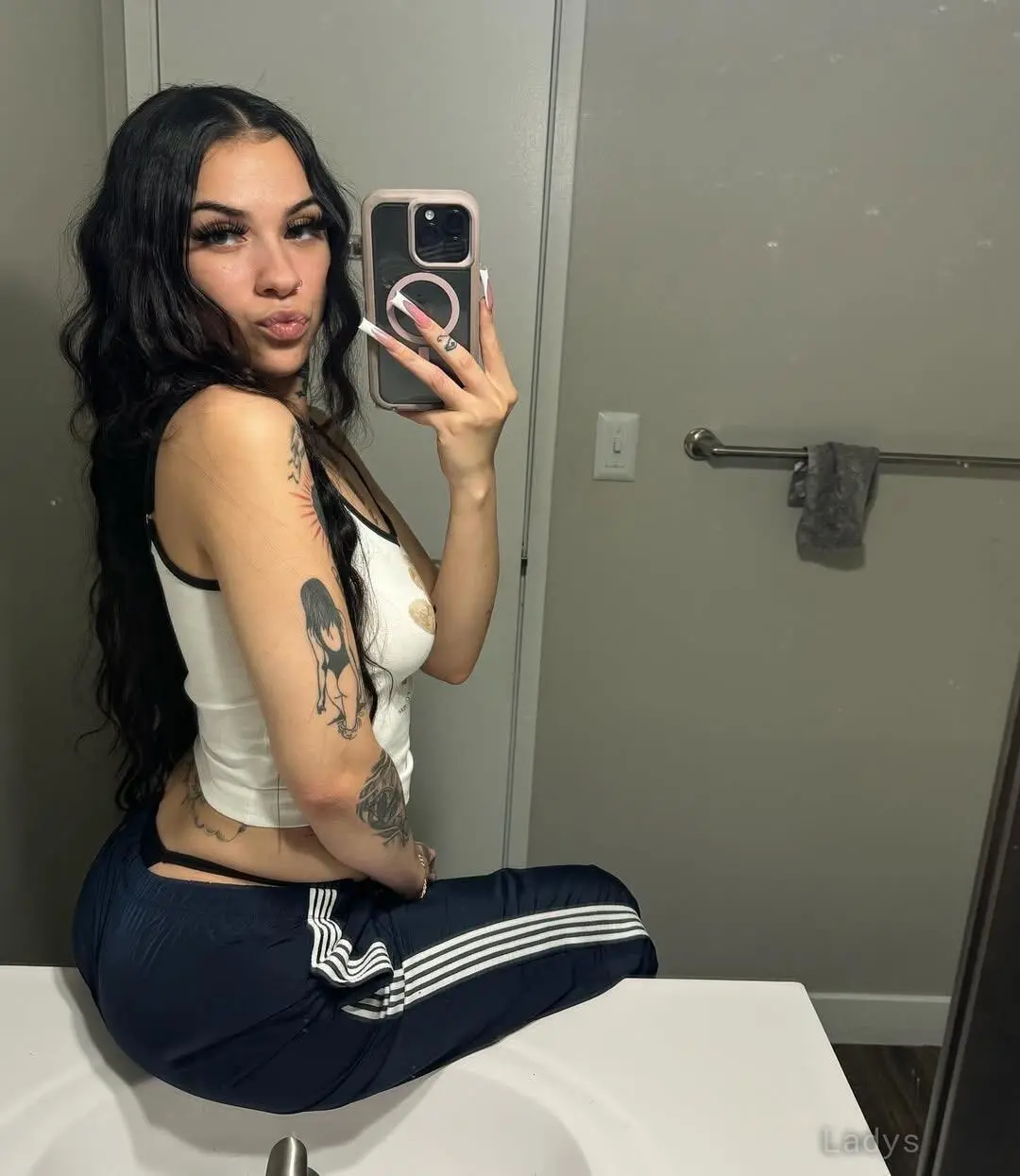 Kayla, 30 years sexy hot local Shawnee excorts girl, height 169 sm, Weight 64 kg