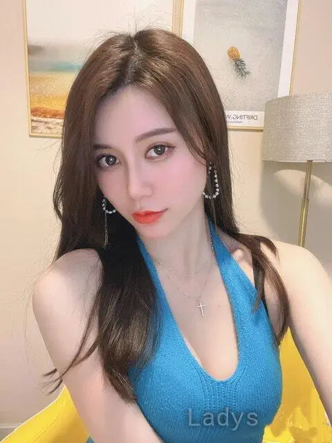 Lisa, 26 years beautiful nude Shenzhen escorts girl, height 167 sm, Weight  kg