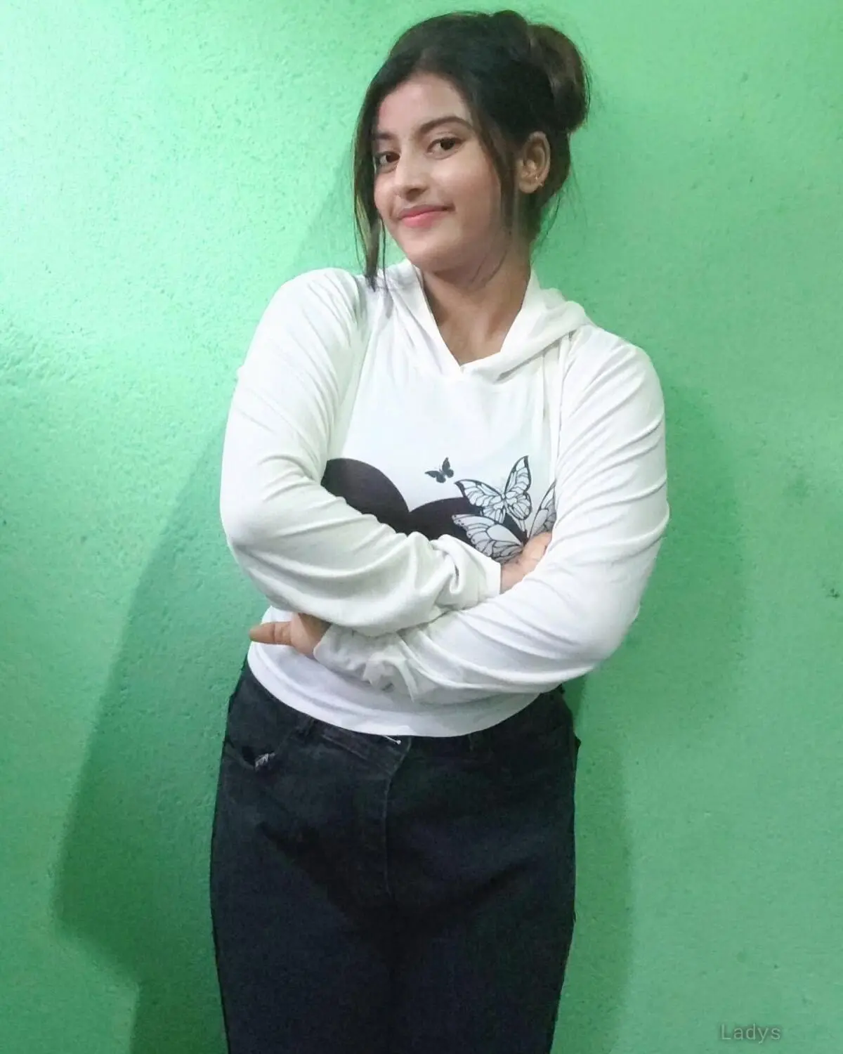 Radhika, 24 years old Shillong escort girl with big tits, height 153 sm, Weight kg