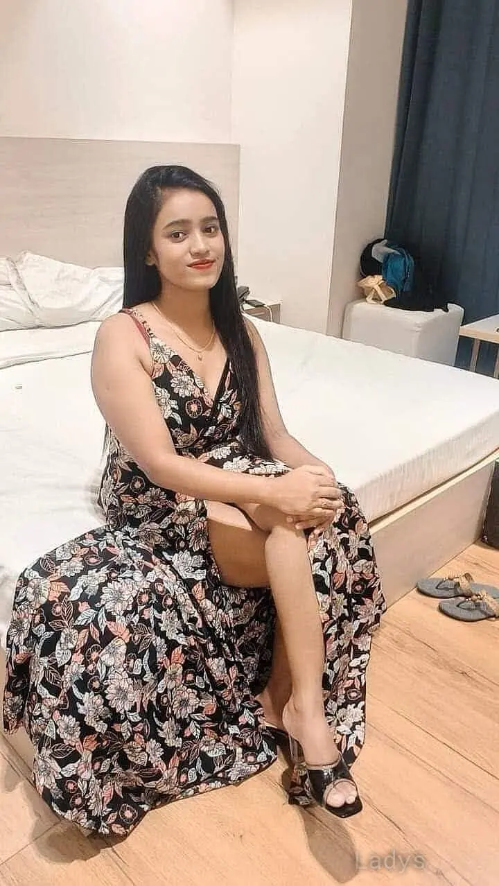 Ankita, 23 years old Shimla escort girl with big tits, height 170 sm, Weight kg