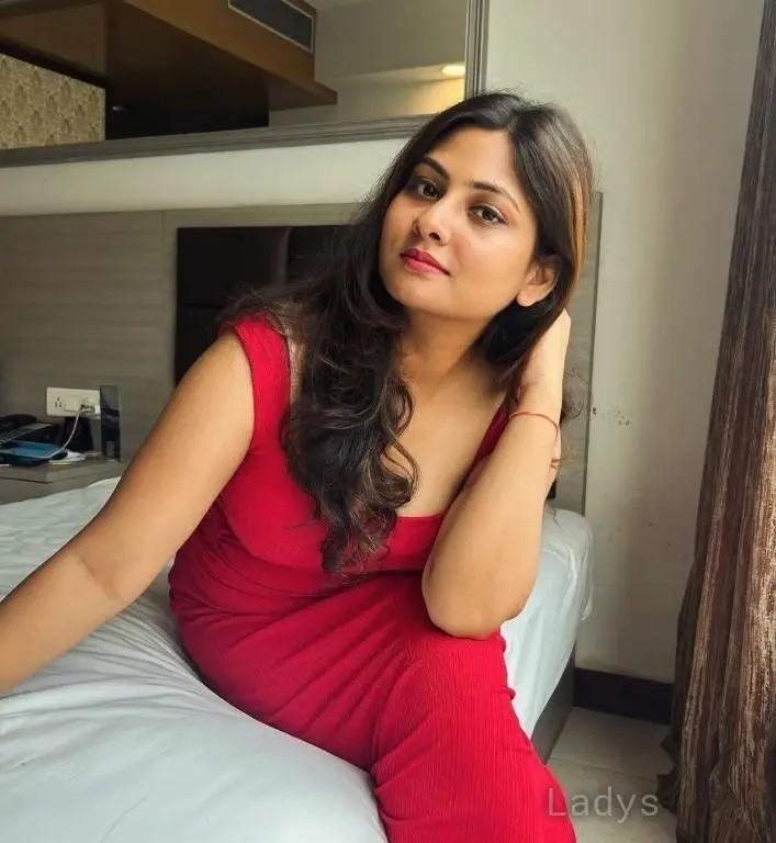 Priya, 21 years beautiful nude Shimla escorts girl, height 160 sm, Weight kg