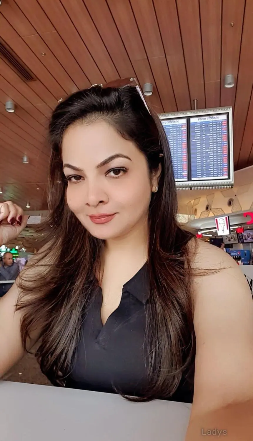 Shimla, 22 years beautiful nude Shimla escorts girl, height 160 sm, Weight kg