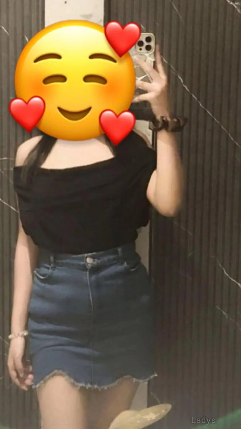 Pooja, 23 years beautiful nude Siliguri escorts girl, height 160 sm, Weight kg