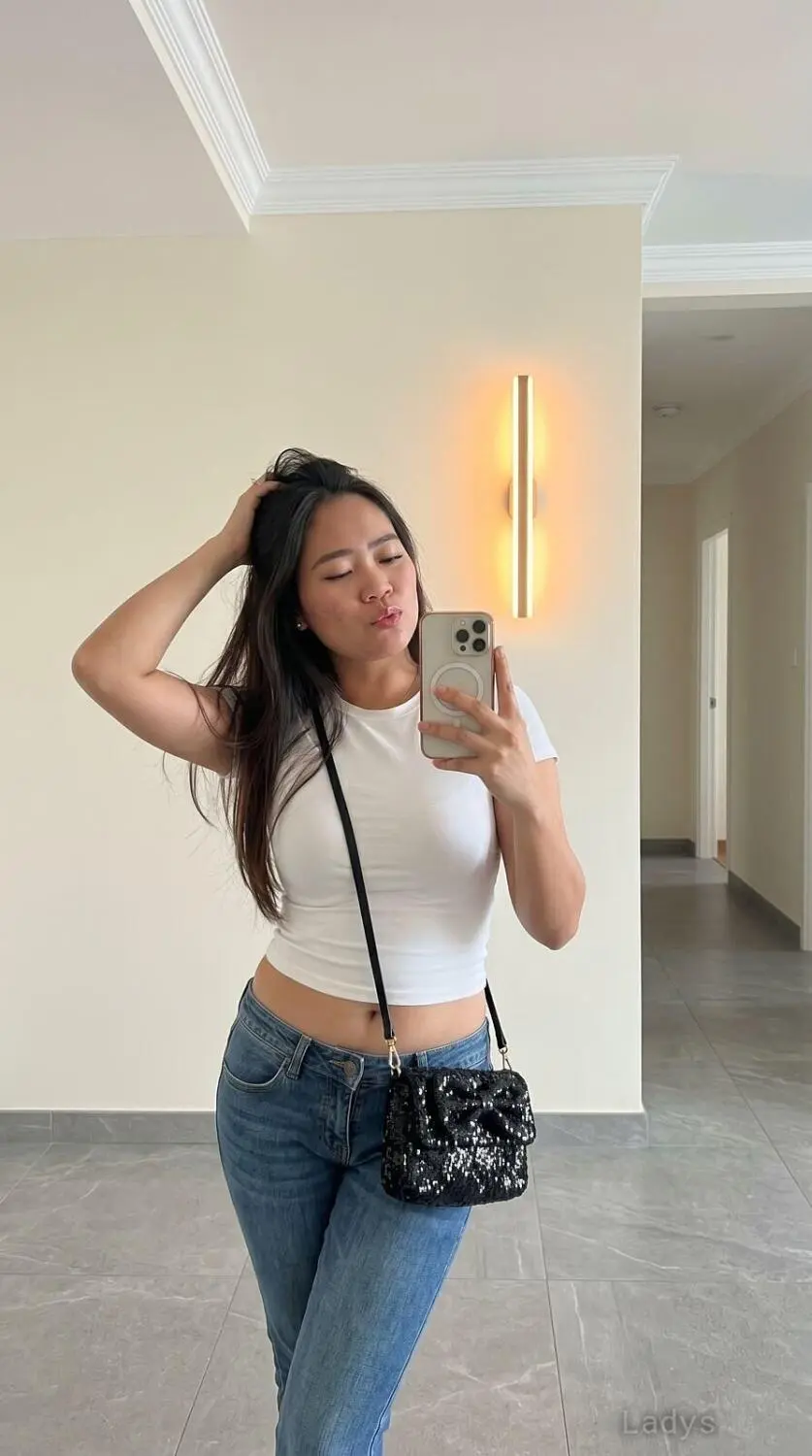 Felicia Marie,  years old Singapore escort girl with big tits, height 160 sm, Weight  kg