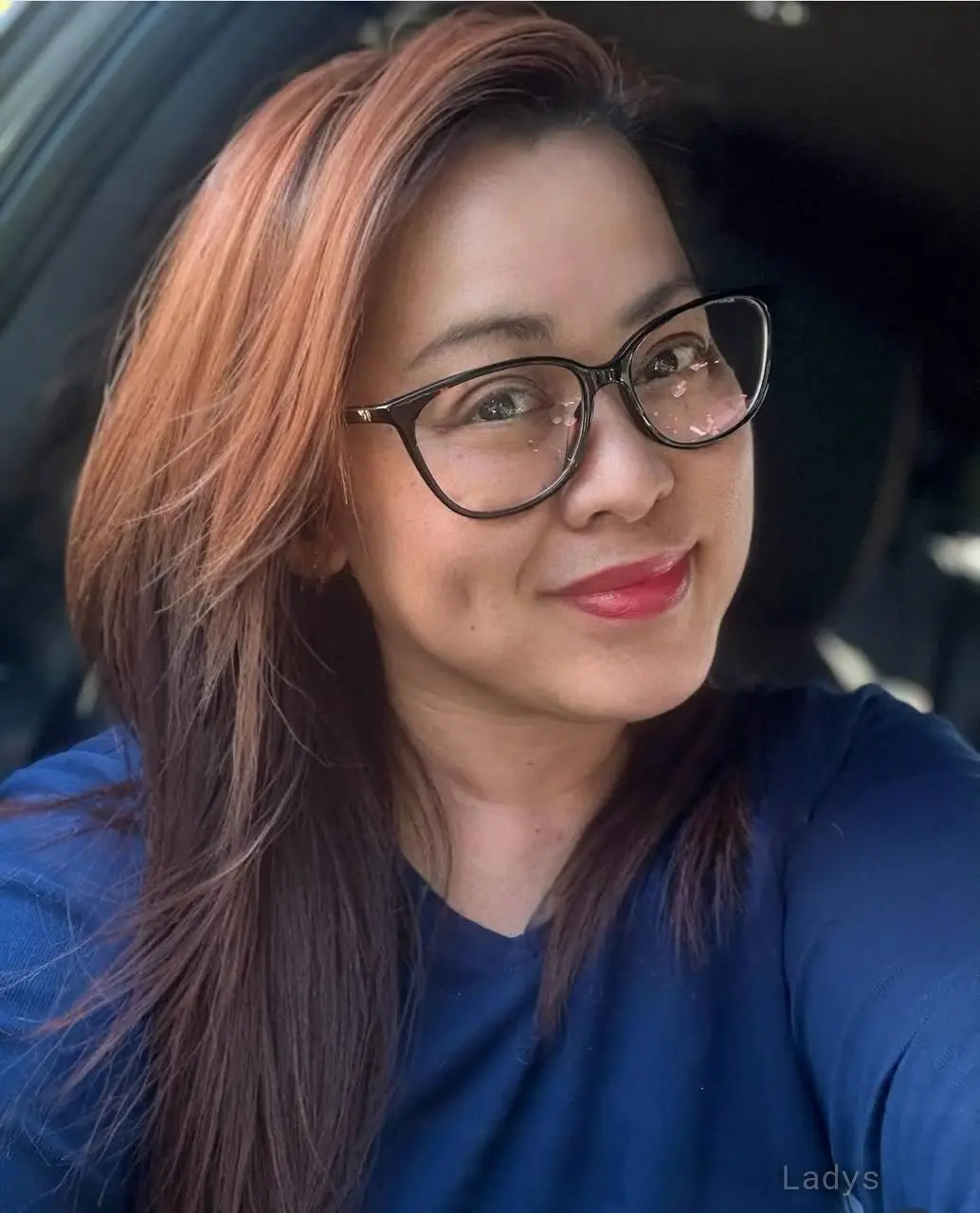 BECOME RICH GUYS AND FUCK MY PUSSY, 52 years beautiful nude Singapore escorts girl, height 154 sm, Weight 59 kg