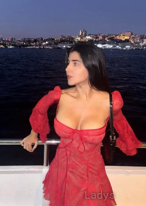 Megan, 27 years beautiful nude Singapore escorts girl, height 165 sm, Weight 55 kg
