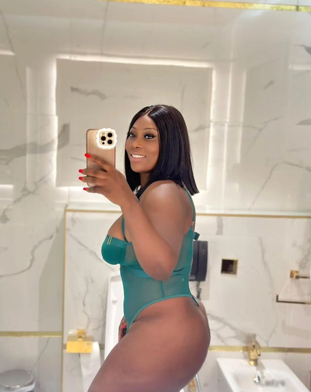 Rita, 24 years beautiful nude Singapore escorts girl, height 168 sm, Weight  kg