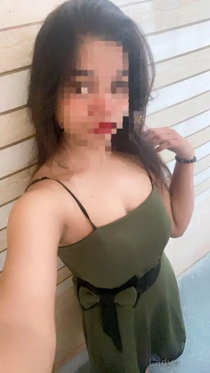 Gina, 22 years european escort girl, height 165 sm, Weight  kg, skipthegames Ahmedabad
