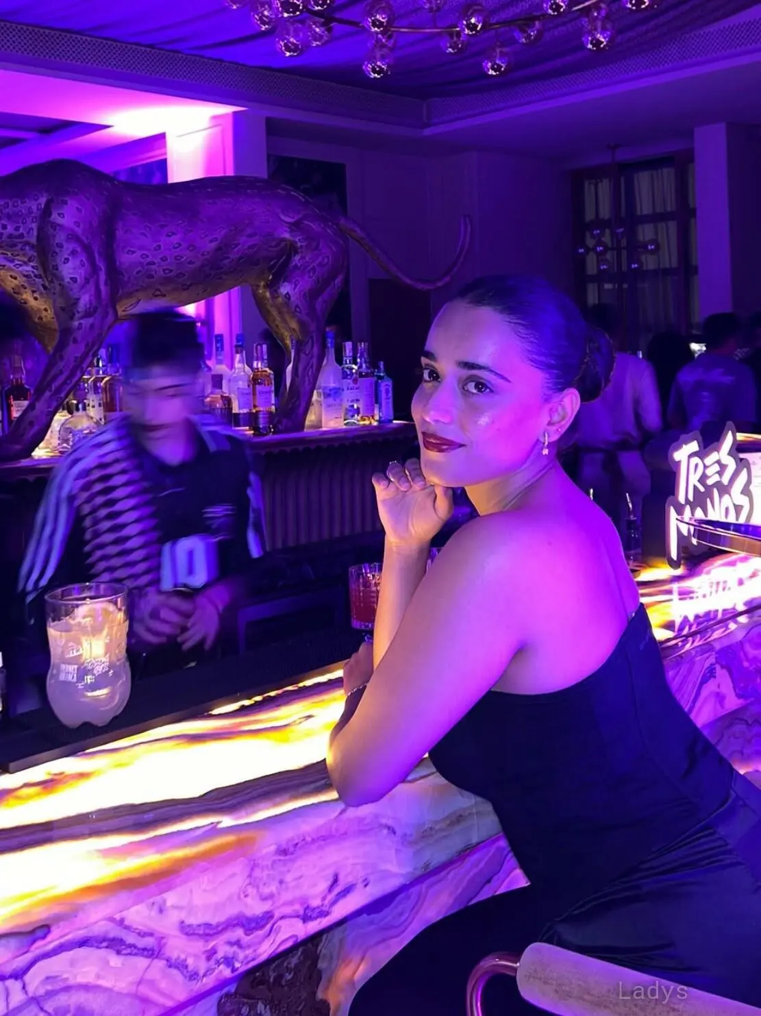 Soniya, 22 years european escort girl, height 156 sm, Weight 46 kg, skipthegames Bangkok
