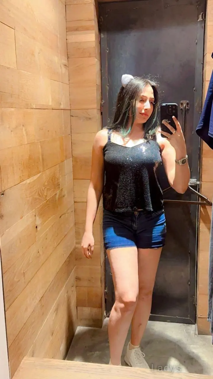Mahi, 22 years european escort girl, height 170 sm, Weight kg, skipthegames Doha