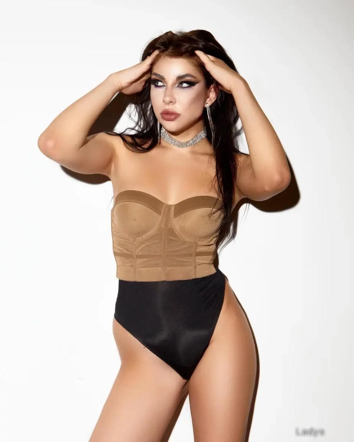 Alina, 21 years european escort girl, height 170 sm, Weight  kg, skipthegames Dubai