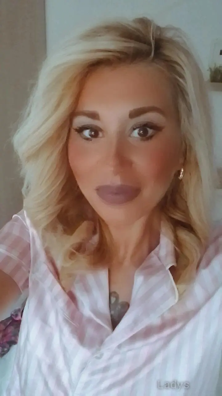 BURJ, 30 years european escort girl, height sm, Weight kg, skipthegames Dubai