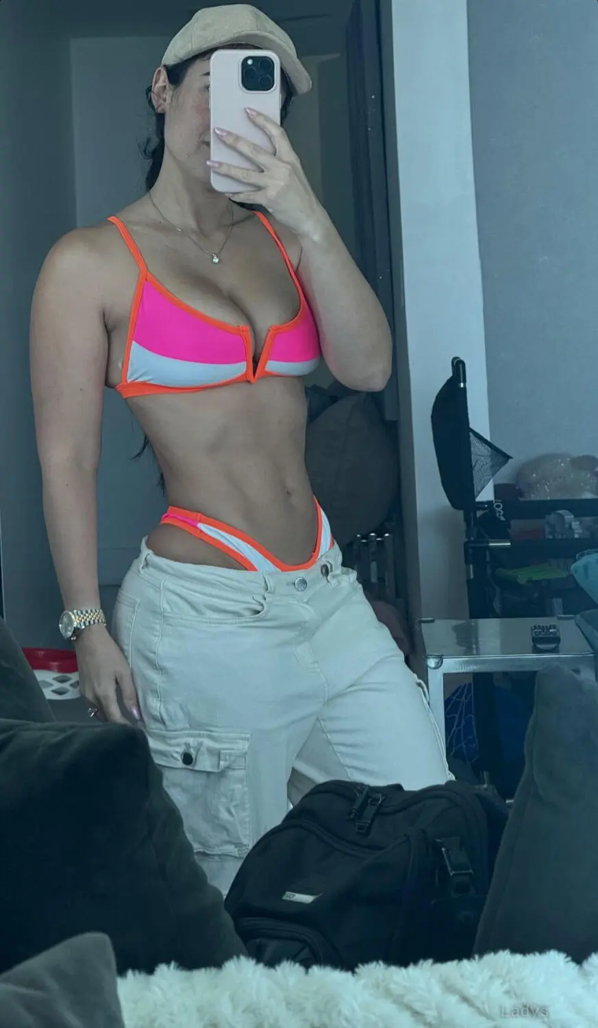Keith, 27 years european escort girl, height 153 sm, Weight 35 kg, skipthegames Fresno