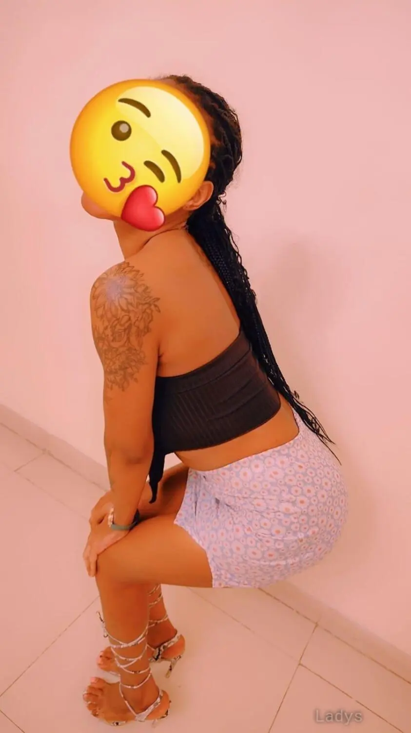 Tiara, 23 years european escort girl, height 170 sm, Weight kg, skipthegames Gurgaon
