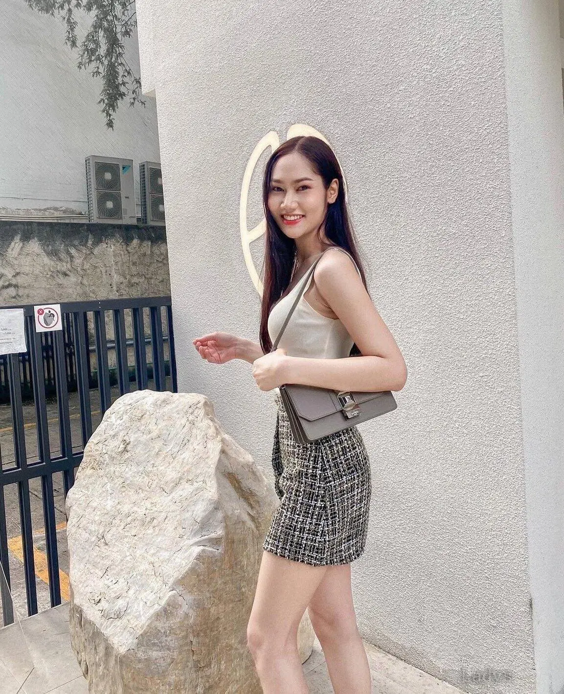 Mingming, 24 years european escort girl, height 165 sm, Weight  kg, skipthegames Hong Kong
