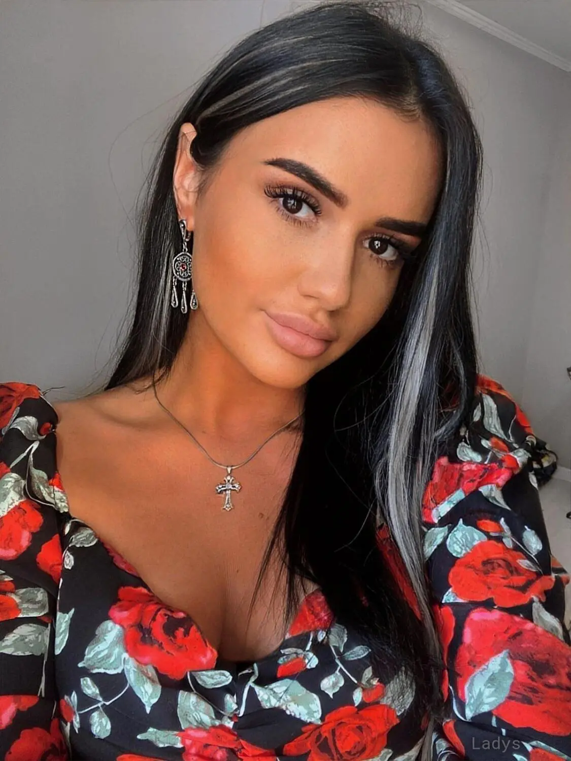 SOFİA, 23 years european escort girl, height 172 sm, Weight kg, skipthegames Istanbul