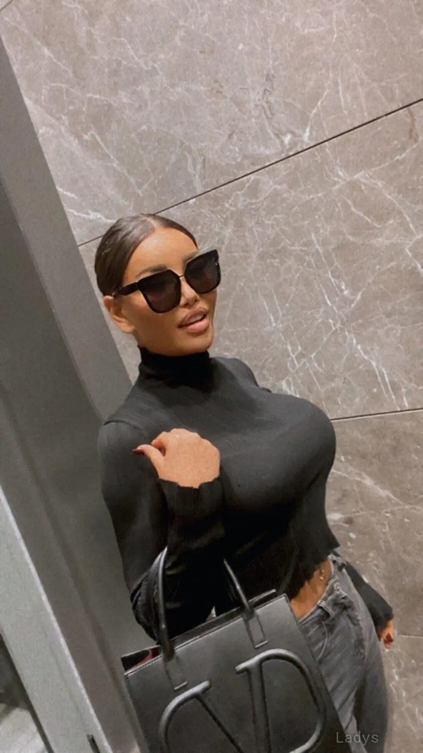 Yaren, 30 years european escort girl, height 173 sm, Weight  kg, skipthegames Istanbul