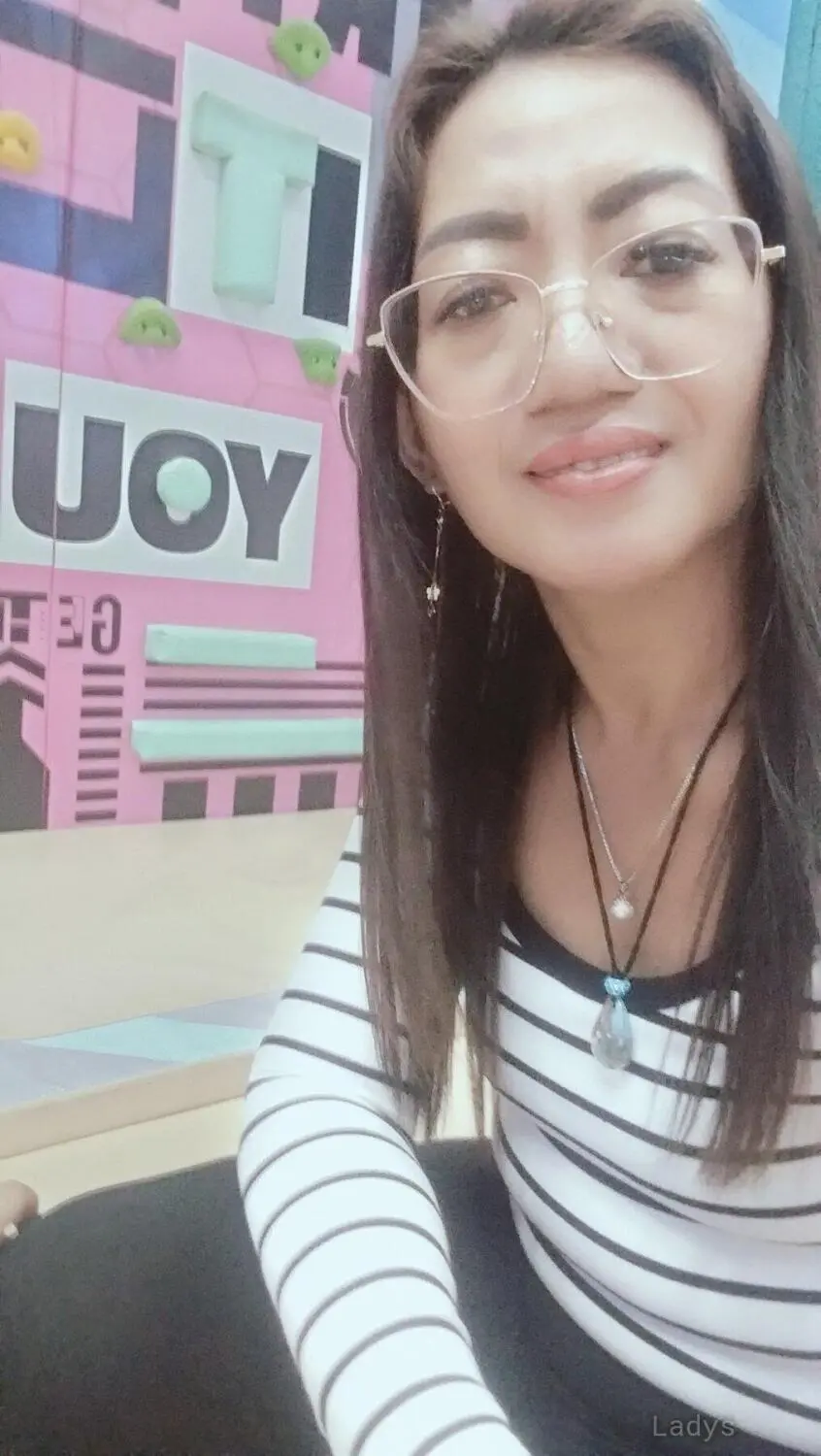 Yuki, 45 years european escort girl, height 153 sm, Weight kg, skipthegames Jakarta