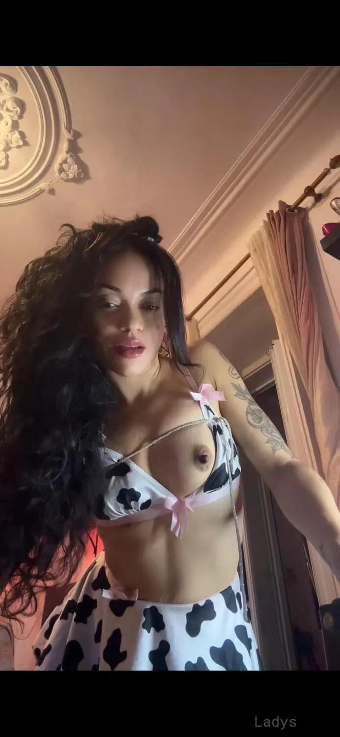 Mia Cabrita, 22 years european escort girl, height 165 sm, Weight kg, skipthegames Lisboa
