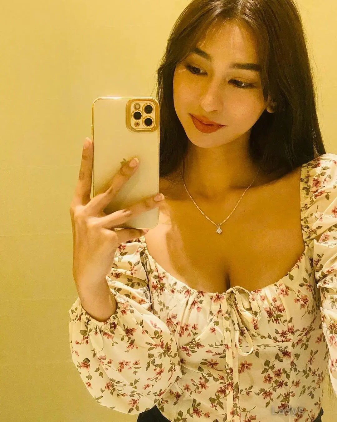 Zhyreal, 24 years european escort girl, height 170 sm, Weight  kg, skipthegames Makati