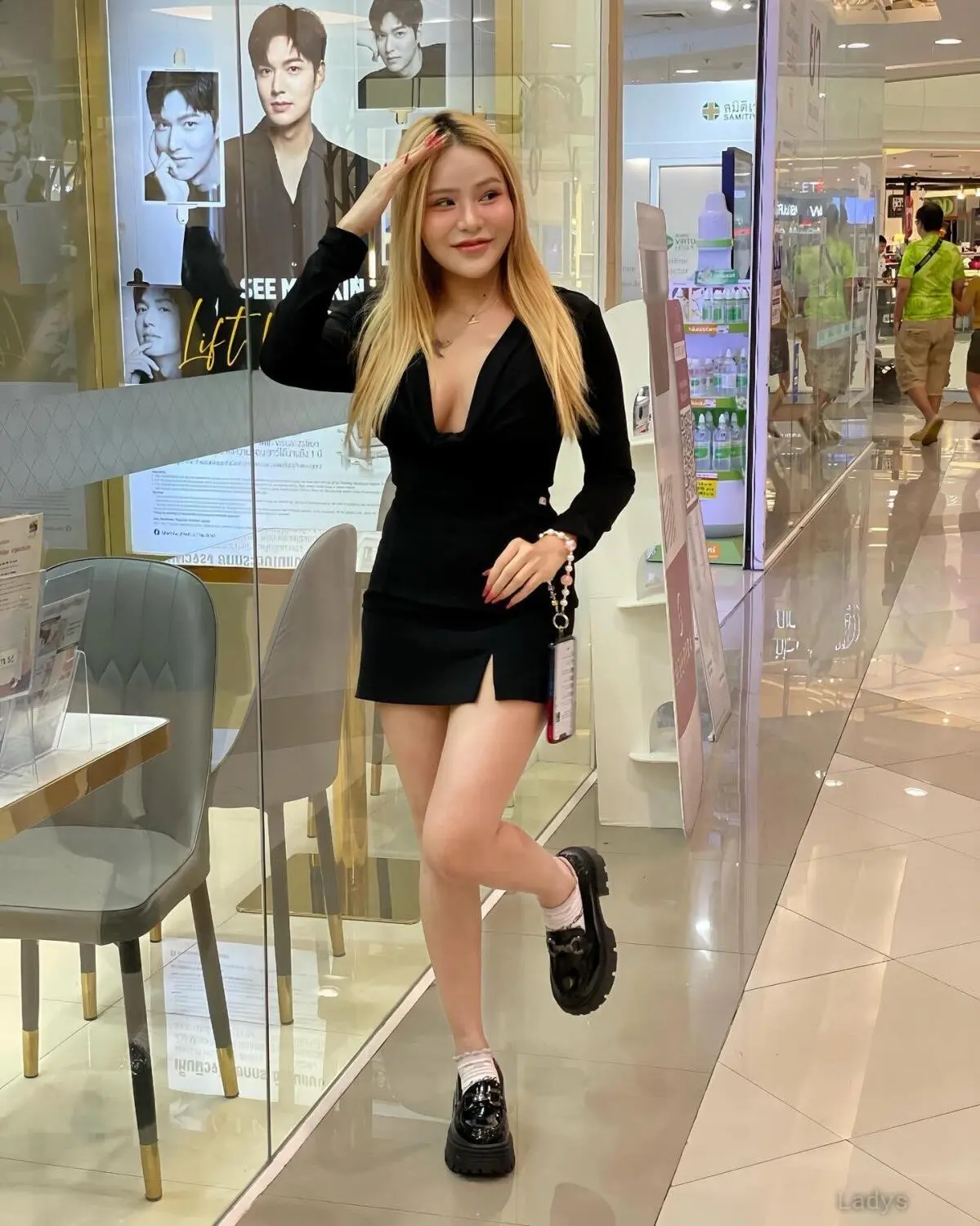 Miki, 22 years european escort girl, height 166 sm, Weight  kg, skipthegames Manama