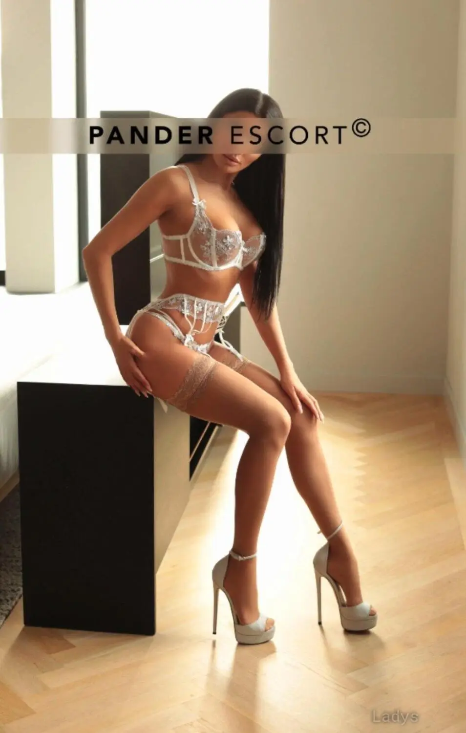 Alana, 25 years european escort girl, height 170 sm, Weight kg, skipthegames Munich
