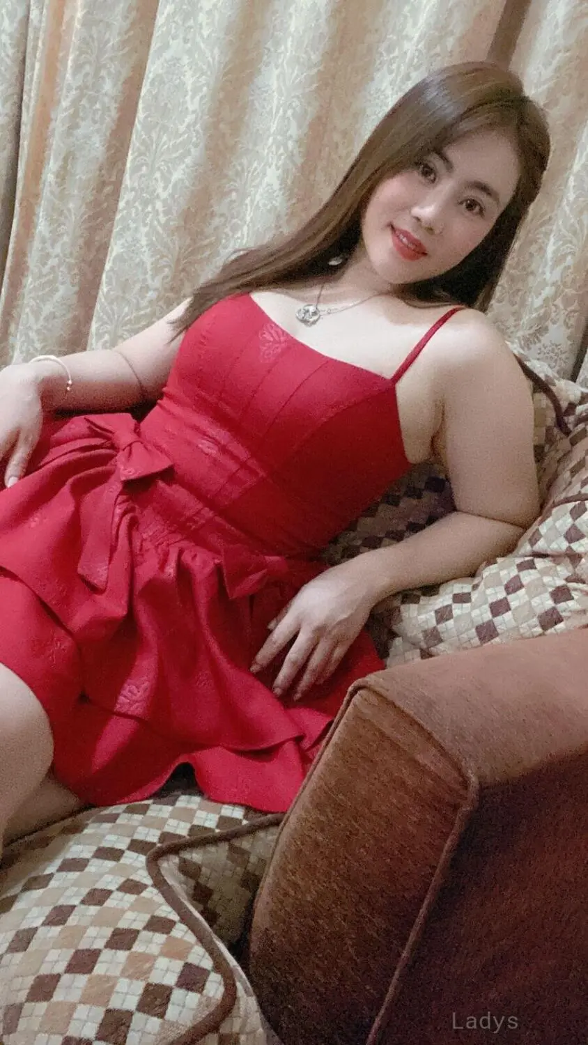Emily, 22 years european escort girl, height 163 sm, Weight  kg, skipthegames Muscat
