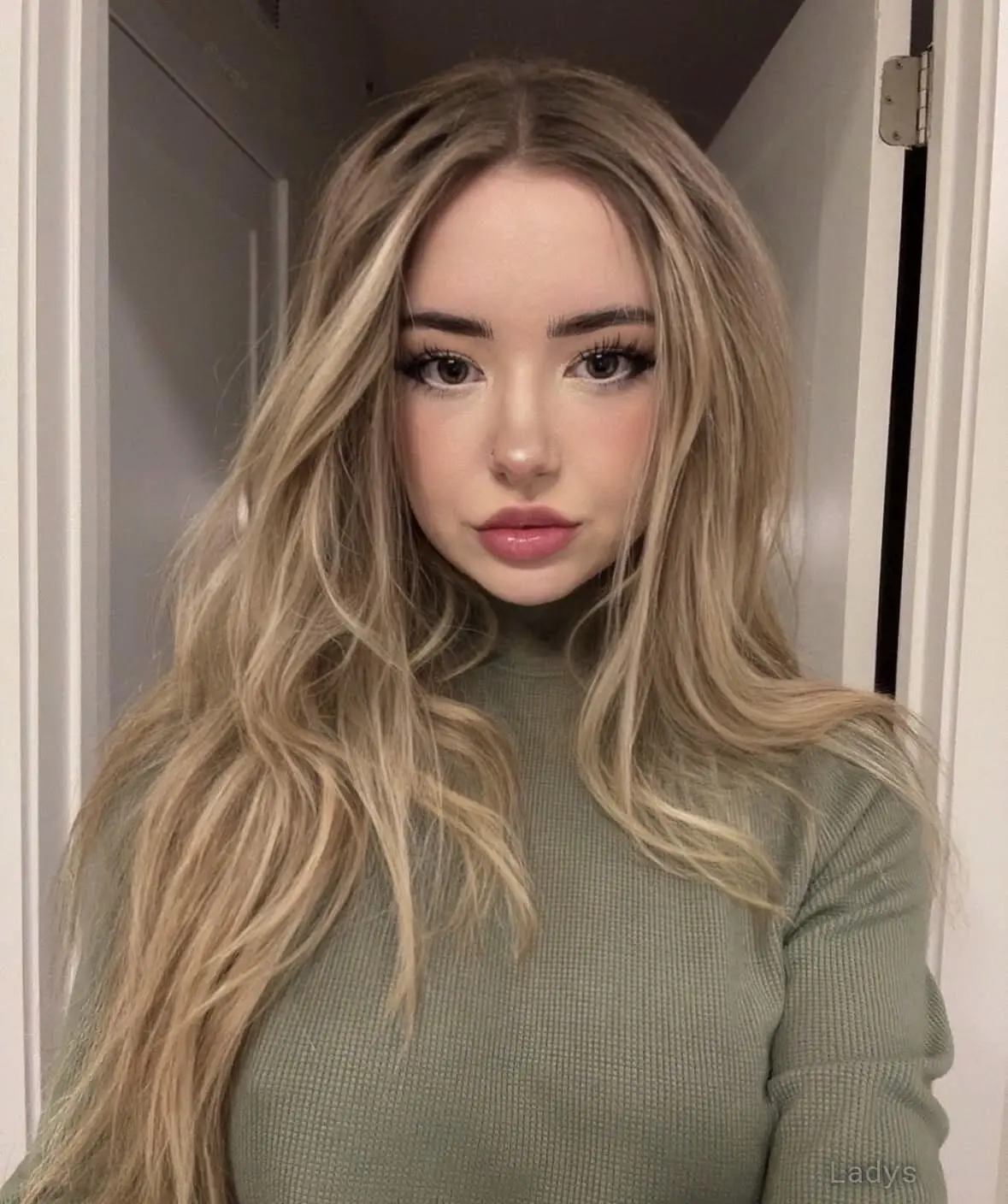 Lucy, 24 years european escort girl, height 173 sm, Weight 51 kg, skipthegames New Jersey