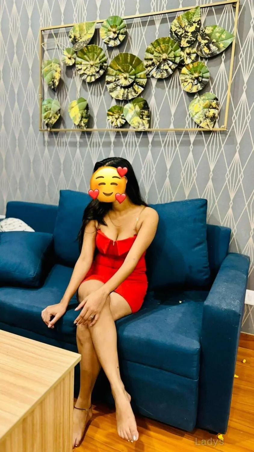 Catherine, 20 years european escort girl, height 165 sm, Weight  kg, skipthegames Noida