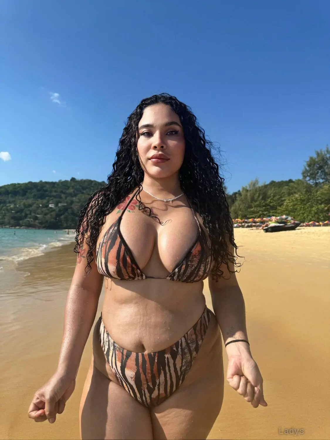 Titi, 35 years european escort girl, height 161 sm, Weight kg, skipthegames Okinawa