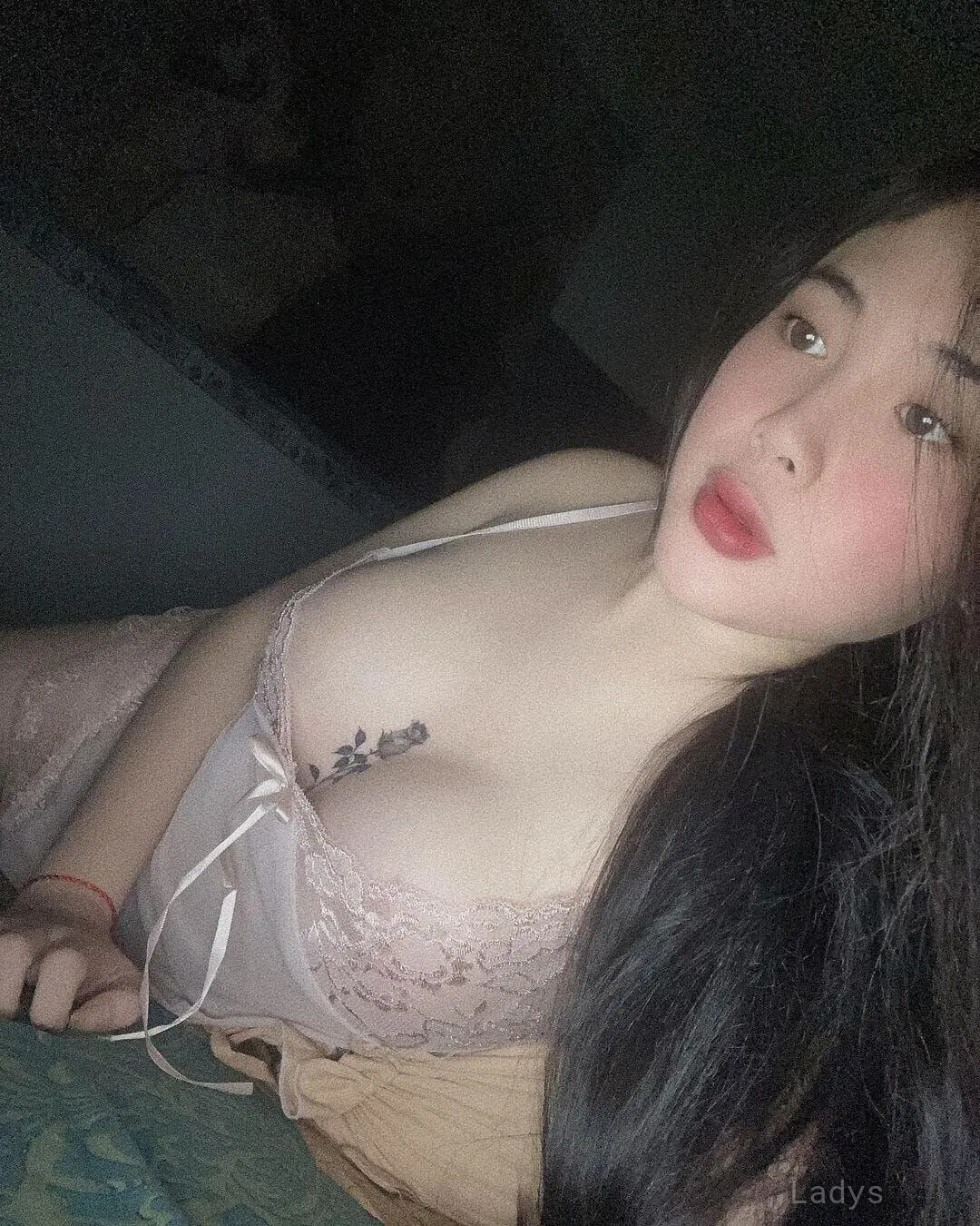 HANA, 22 years european escort girl, height 168 sm, Weight  kg, skipthegames Singapore