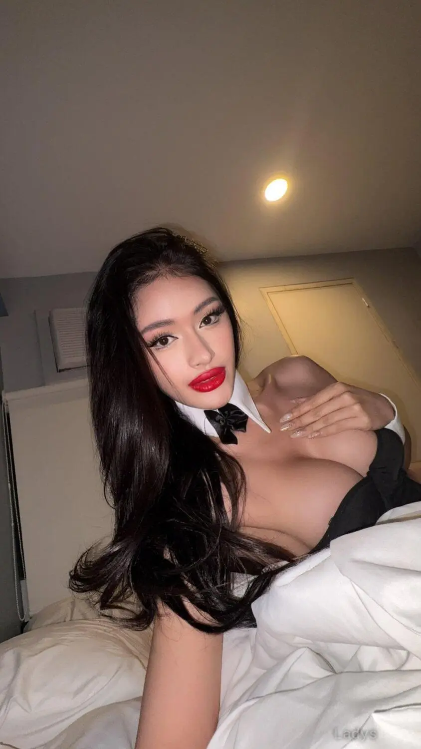 Miyah, 22 years european escort girl, height 163 sm, Weight  kg, skipthegames Taipei